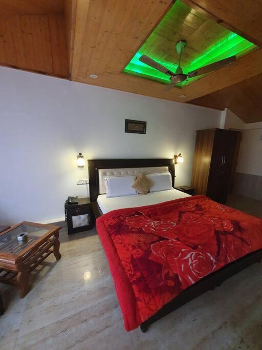 Kasauli Cascade A Cheerfull 4 Bedroom Challet Exterior foto